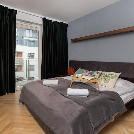 Superior Apartment With Balcony & Parking Gdansk By Noclegi Renters Prestige מראה חיצוני תמונה