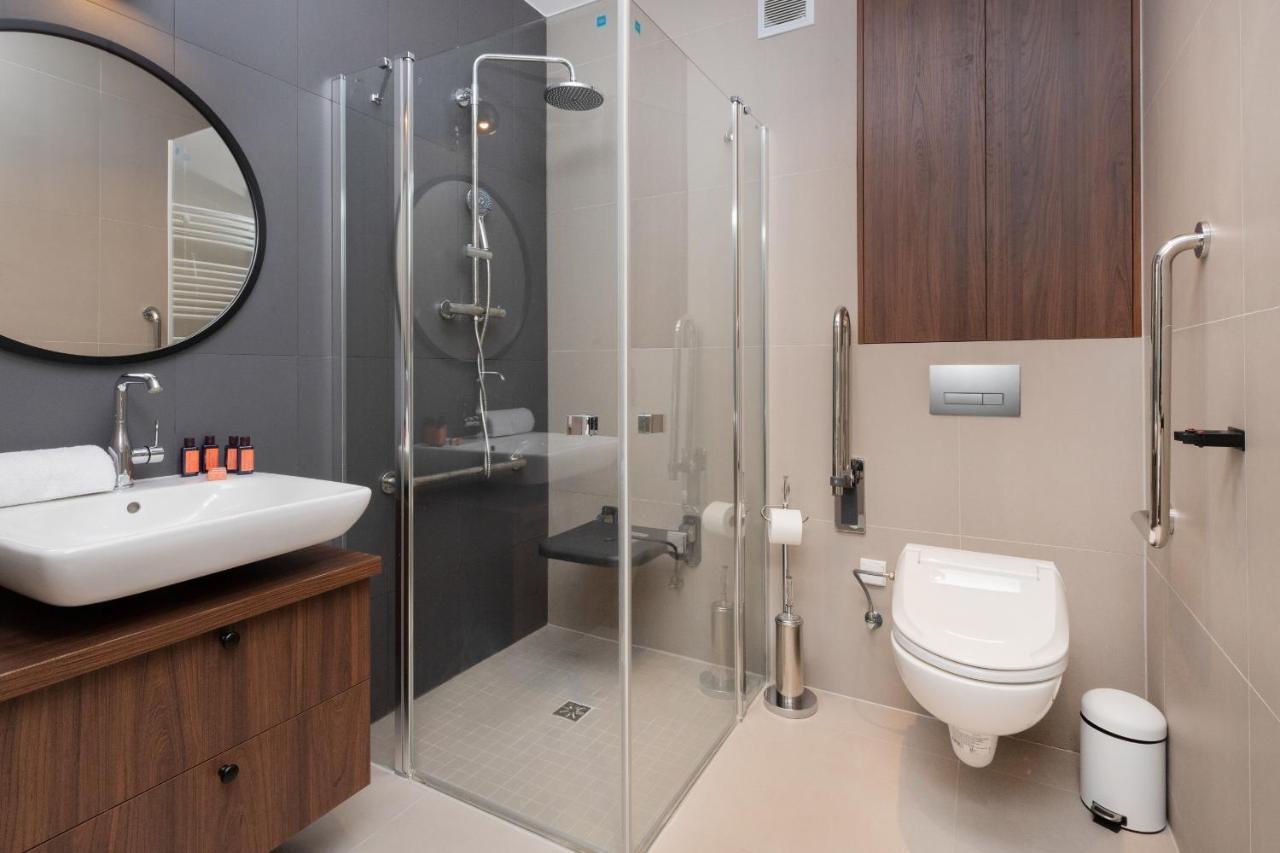Superior Apartment With Balcony & Parking Gdansk By Noclegi Renters Prestige מראה חיצוני תמונה