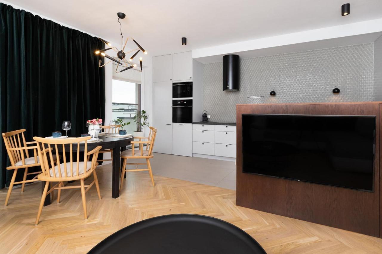 Superior Apartment With Balcony & Parking Gdansk By Noclegi Renters Prestige מראה חיצוני תמונה